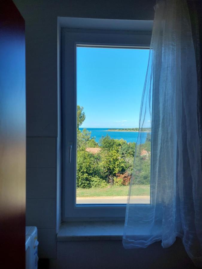 Apartments Henc Novigrad Istria Buitenkant foto