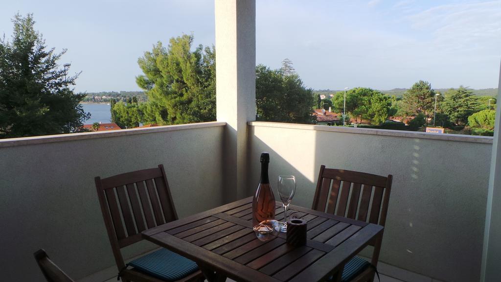 Apartments Henc Novigrad Istria Buitenkant foto