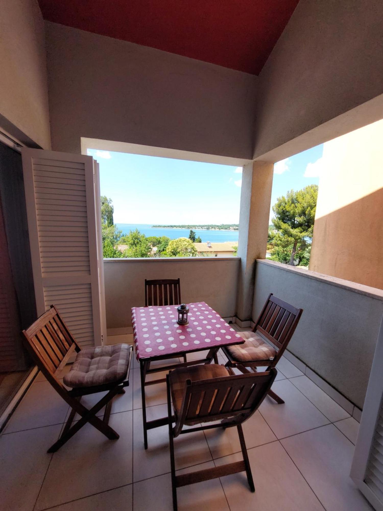 Apartments Henc Novigrad Istria Buitenkant foto