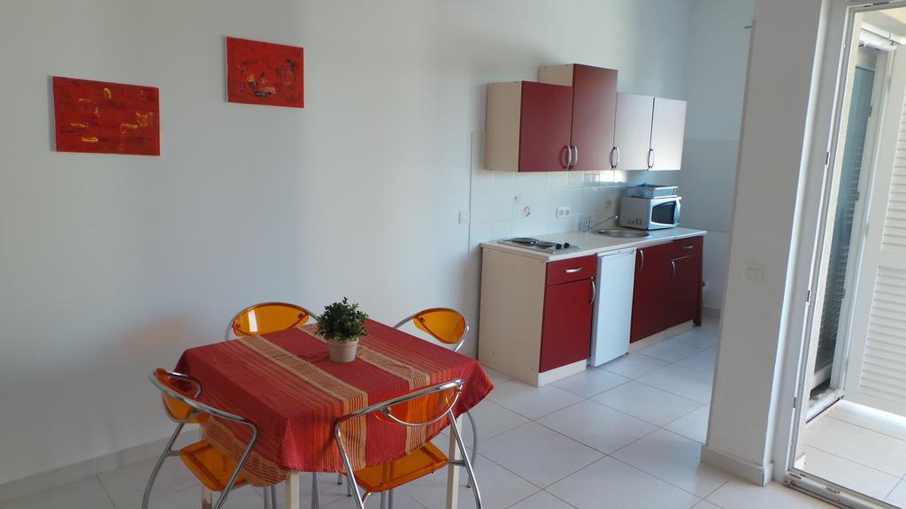 Apartments Henc Novigrad Istria Buitenkant foto